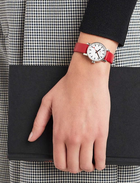 Naiste käekell Mondaine evo2 MSE.26110.LCV