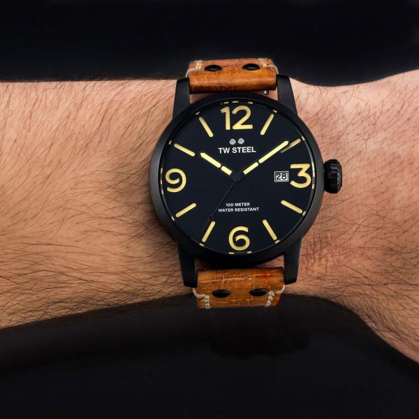 Meeste käekell TW Steel Maverick MS32 - Premiumkellad