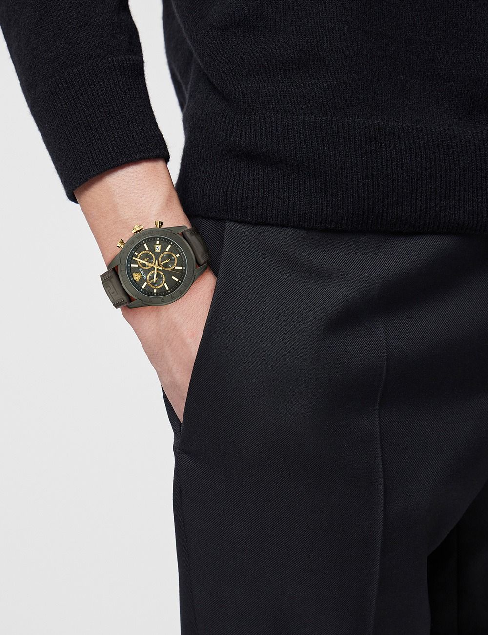 Meeste käekell Versace Chrono Master VE8R00124 - Premiumkellad