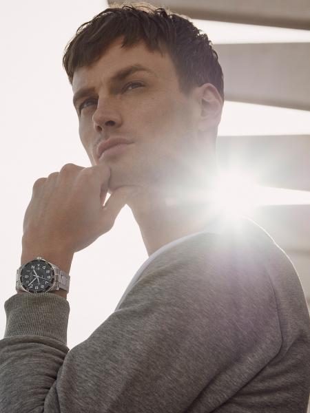 Meeste käekell Victorinox FieldForce GMT 241930 - Premiumkellad