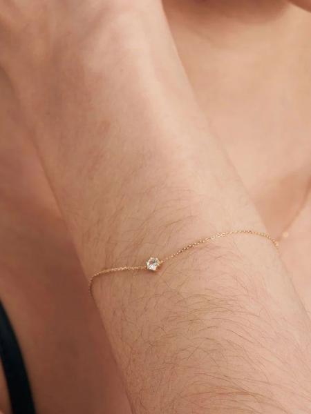 Ania Haie käevõru White Sapphire BAU006-01YG - Premiumkellad